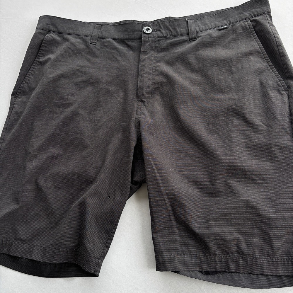 Travis Mathew Golf Shorts Mens 40 Black Stretch Performance Casual